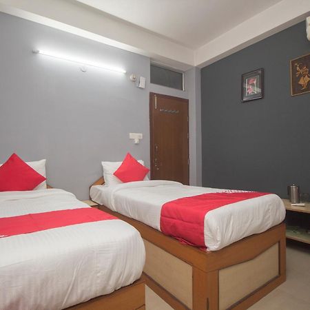 Hotel O Golden Moments Siliguri Exterior foto
